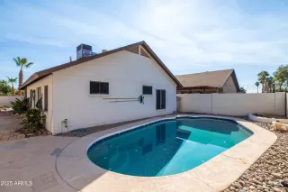 Photo #1: 6941775 Listing 