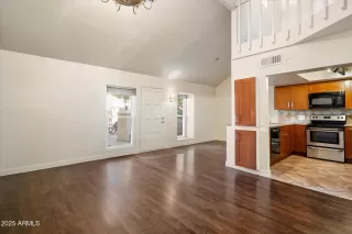 Photo #2: 6941794 Listing 