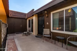 Photo #5: 6941809 Listing 