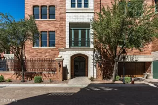 Photo #3: 6941850 Listing 