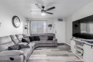 Photo #5: 6941974 Listing 