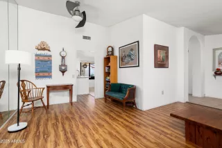 Photo #3: 6941993 Listing