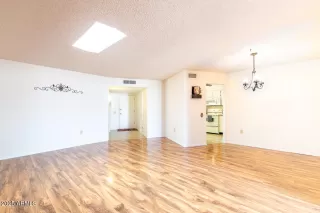 Photo #4: 6942030 Listing 