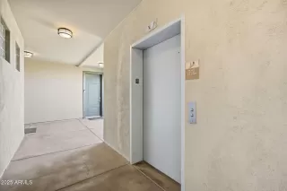 Photo #3: 6942081 Listing 