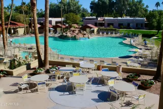 Photo #4: 6942107 Listing