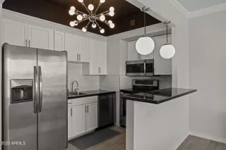 Photo #5: 6942159 Listing