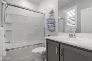 Photo #5: 6942168 Listing 