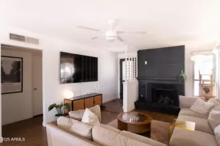 Photo #6: 6942173 Listing