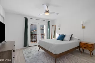 Photo #5: 6942409 Listing