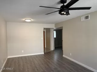 Photo #6: 6942449 Listing