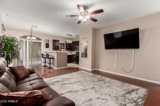 Photo #2: 6942519 Listing 