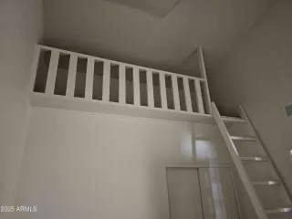 Photo #5: 6942520 Listing