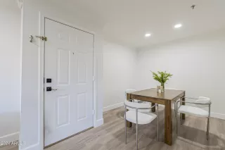 Photo #1: 6942528 Listing 