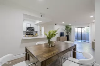 Photo #5: 6942528 Listing 