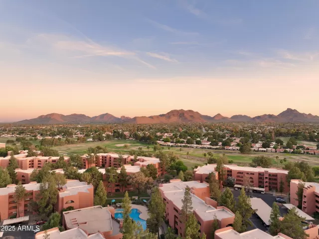 MLS: 6942582 Condo For Sale