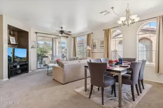 Photo #5: 6942610 Listing 