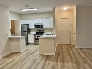 Photo #3: 6942618 Listing 