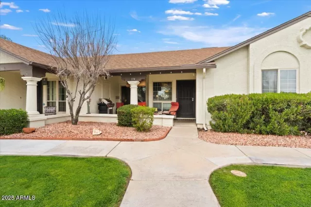 MLS: 6942630 Condo For Sale