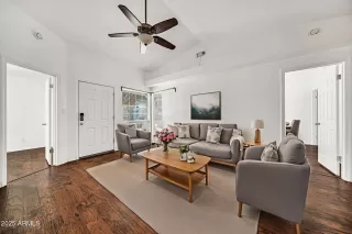 Photo #2: 6942630 Listing 