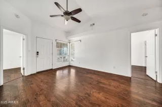 Photo #3: 6942630 Listing 