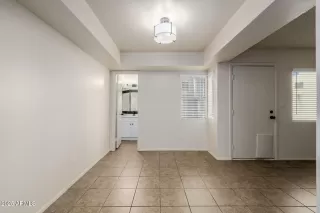 Photo #6: 6942651 Listing