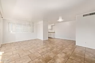 Photo #3: 6942689 Listing 