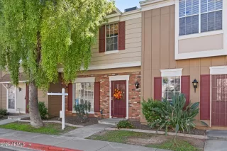 Photo #5: 6942791 Listing 