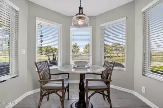 Photo #4: 6942869 Listing