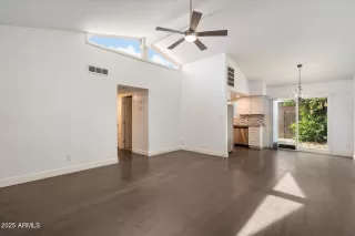 Photo #1: 6942941 Listing