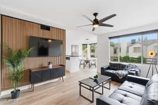 Photo #1: 6943155 Listing 