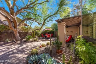 Photo #1: 6943183 Listing 