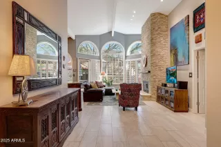 Photo #3: 6943183 Listing 