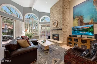 Photo #4: 6943183 Listing 