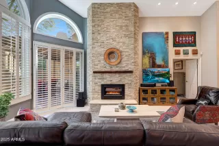 Photo #5: 6943183 Listing 