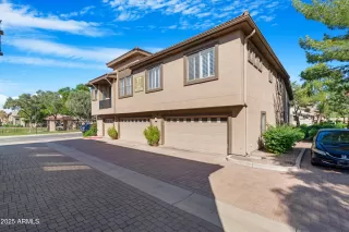 Photo #1: 6943266 Listing