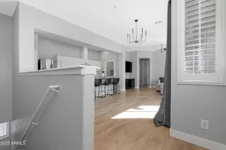 Photo #4: 6943266 Listing