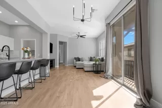 Photo #6: 6943266 Listing