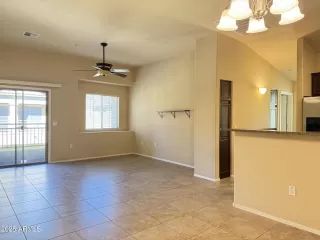 Photo #3: 6943388 Listing