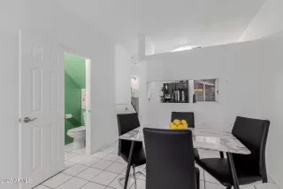 Photo #6: 6943403 Listing