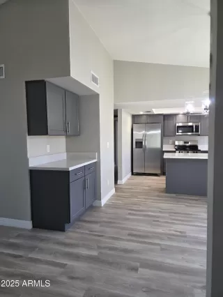 Photo #2: 6943409 Listing