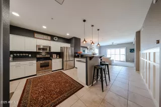 Photo #5: 6943423 Listing