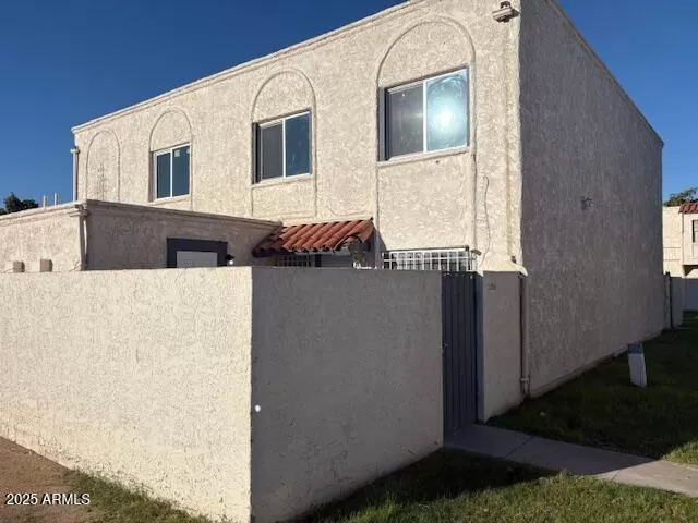 MLS: 6943471 Condo For Sale