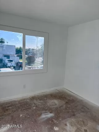 Photo #4: 6943471 Listing