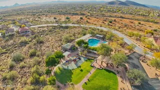 Photo #5: 6943522 Listing