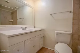 Photo #4: 6943537 Listing