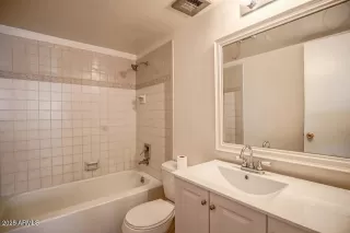 Photo #6: 6943537 Listing