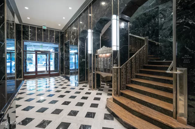 MLS: 6943542 Condo For Sale