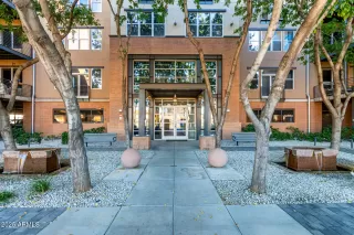 More Details about MLS # 6943549 : 1326 N CENTRAL AVENUE#307