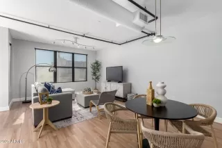 Photo #2: 6943549 Listing