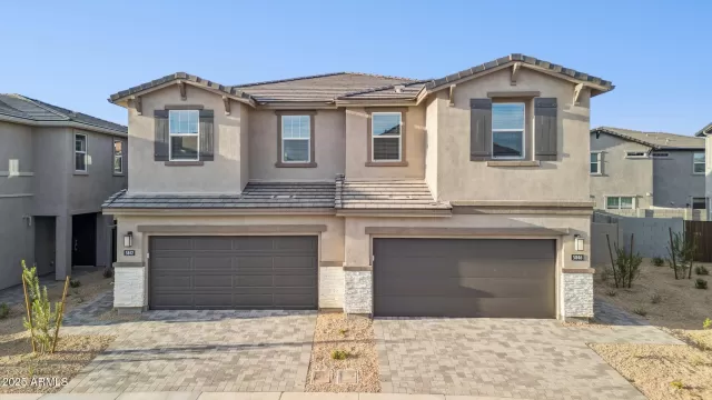 MLS: 6943628 Condo For Sale